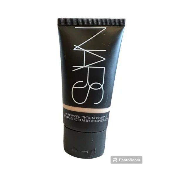 NARS Pure Radiant Tinted Moisturizer - Seychelles - Medium Dark 2 - Picture 2 of 2
